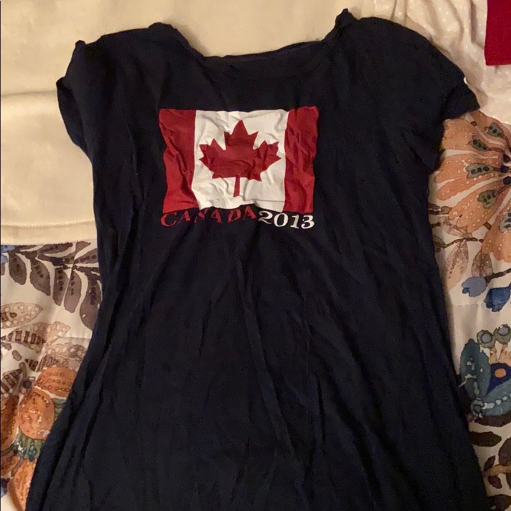 Old navy Canada shirt